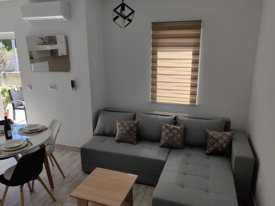 Apartment Marija, New 1Bd Apt With Free Parking Сплит Экстерьер фото